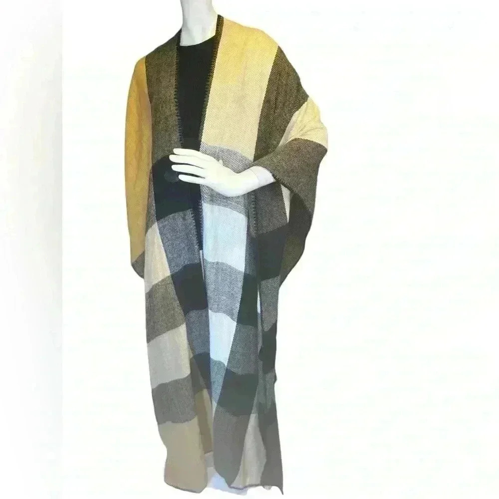 Akira Boho Plaid Pleated Kimono long Maxi Poncho.   A36